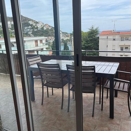 Apartamiento Canyelles Roses Bagian luar foto