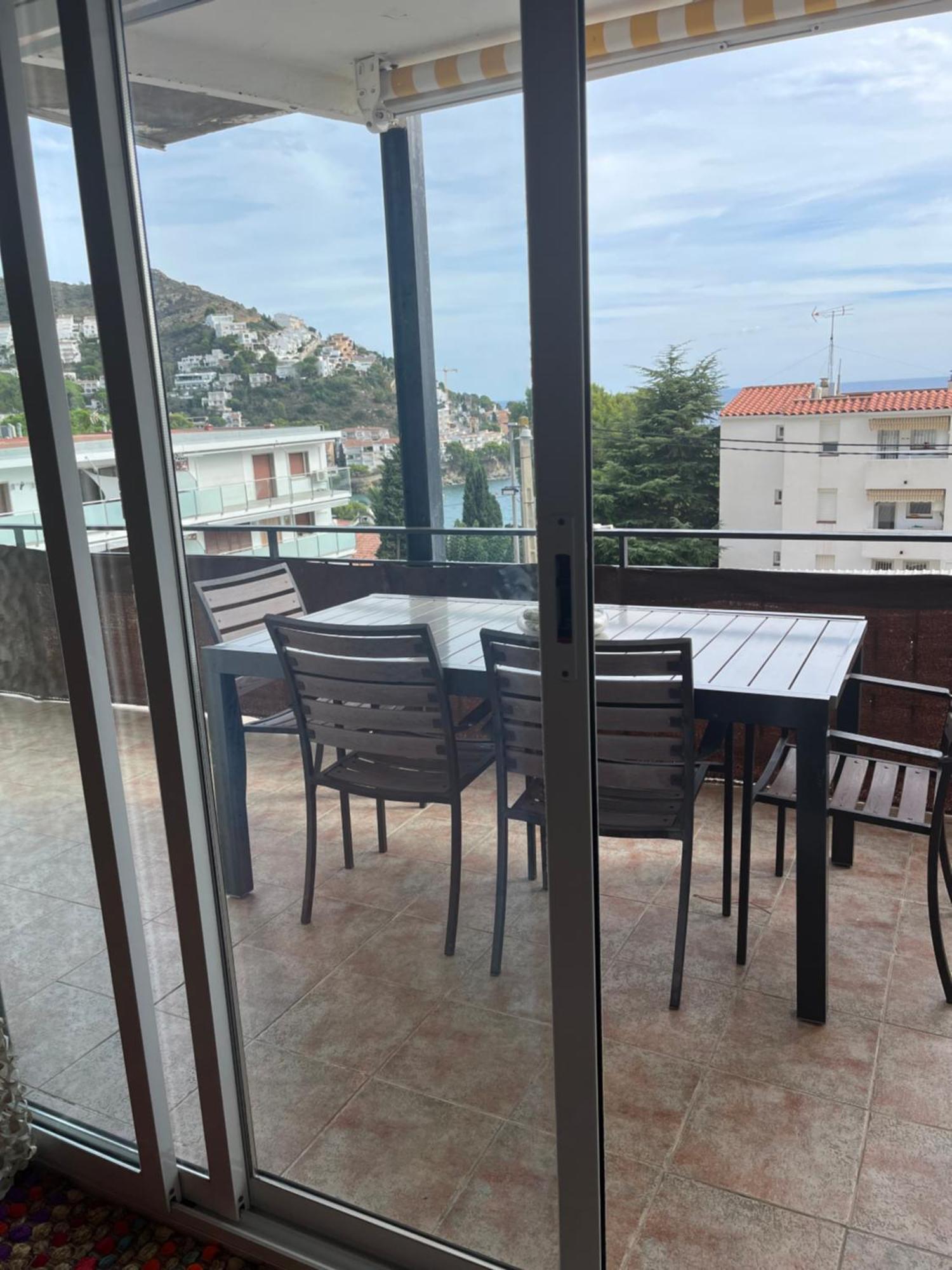 Apartamiento Canyelles Roses Bagian luar foto